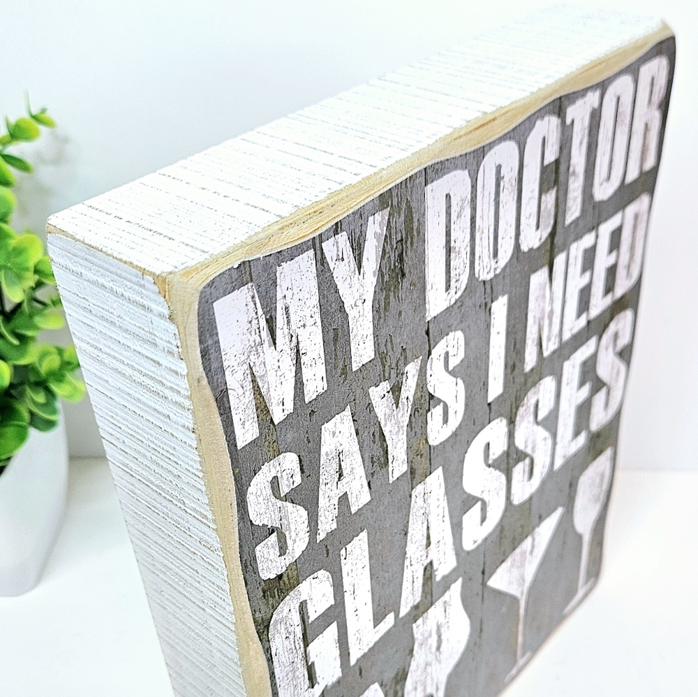 I Need Glasses Wood Decor - Picture 4 of 8